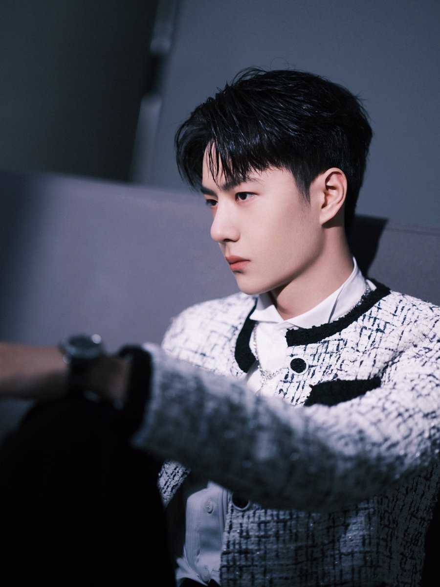 Wonder_Puiizz's tweet photo. กิสสสสสสส ลุคที่ 2 ของวันนี้ ทรงพระหล่อไม่ไหวแล้วอี้ป๋อ ตุยๆๆๆๆๆๆๆๆ
#หวังอี้ป๋อ #WangYibo #王一博 #SCD4 #StreetDanceofChinaS4 #CaptainYiboSDC4Final https://t.co/bOPVdVSmag