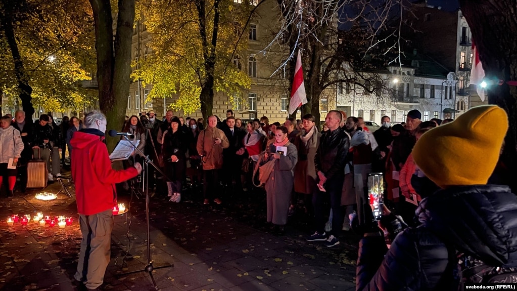 HannaLiubakova's tweet photo. #Belarus In 1937, NKVD executioners shot more than 100 members of the Belarusian intellectual elite. In the past years, Belarusians and diplomats attended Kurapaty - the site where they were buried. This year, due to repressions, we had to hold rallies all over the world instead. https://t.co/cN7tROSJjW