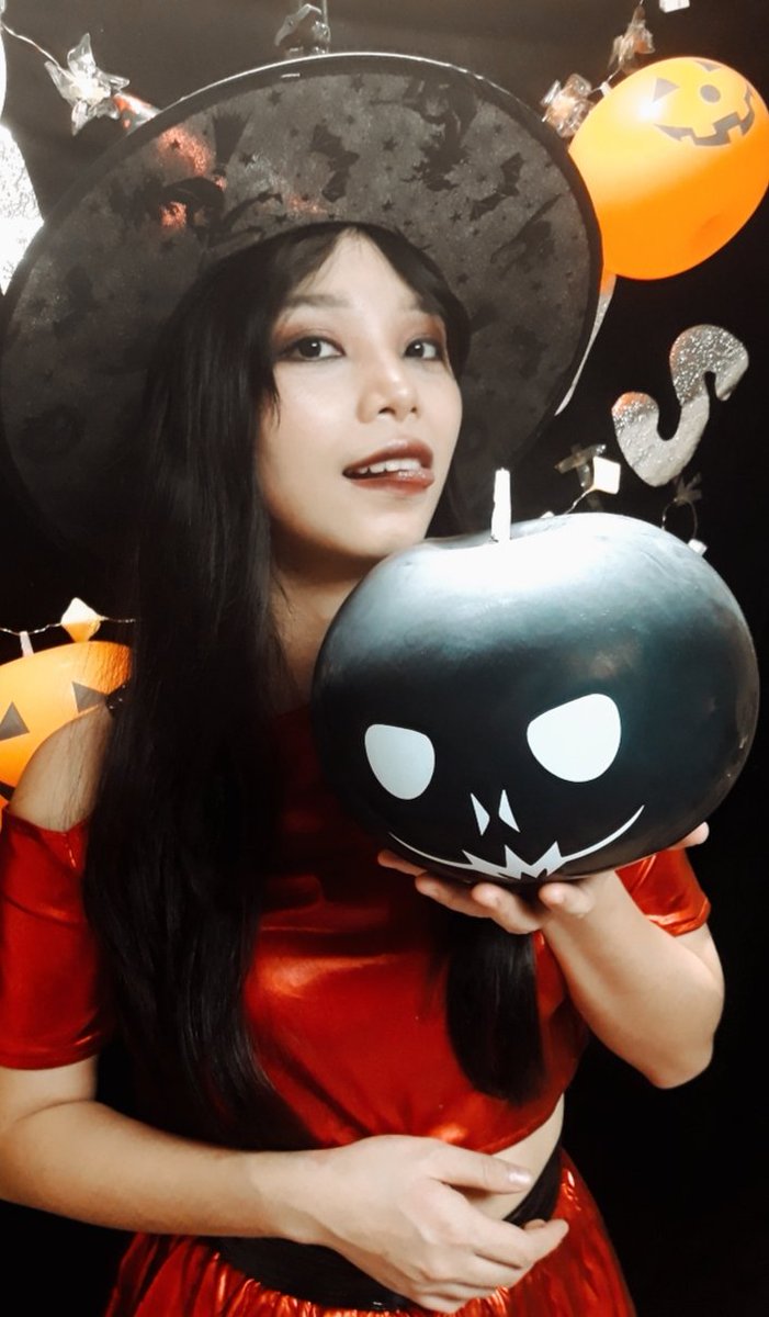 Team_PolarisVN's tweet image. Happy Halloween 2021 🦉🦇🎃
#PolarisIdolGroup
#halloween