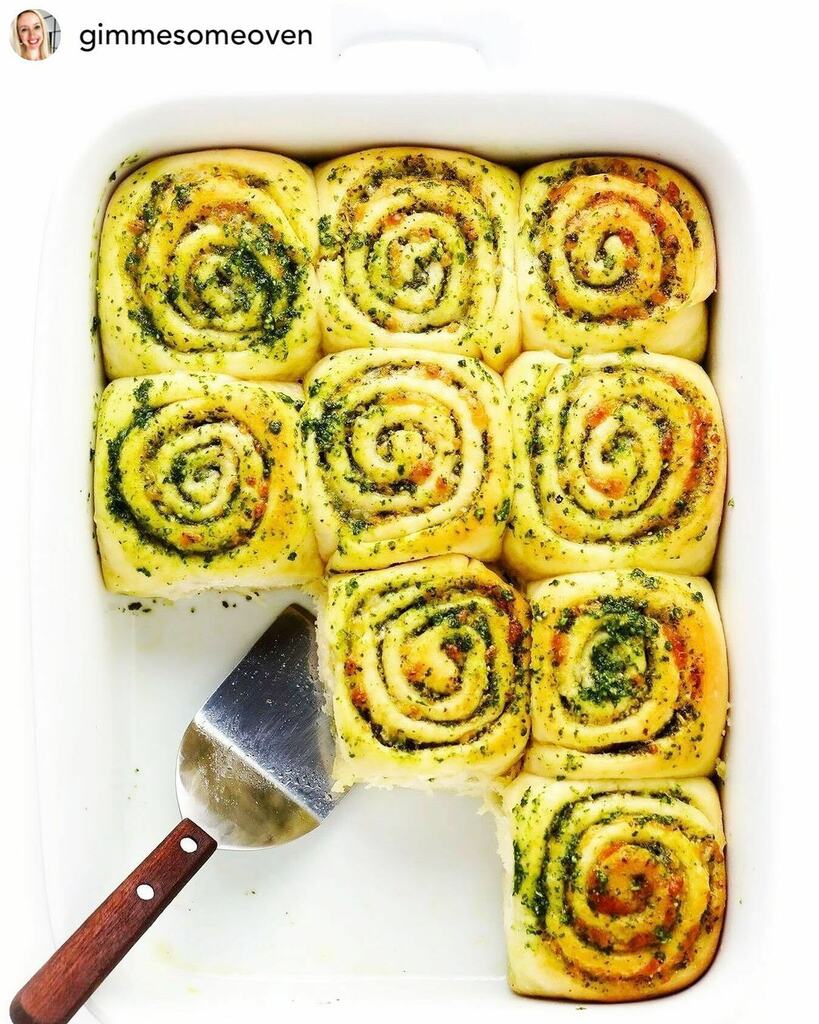 onceuponapesto's tweet photo. How many Cheesy Pesto Swirl Rolls are missing? Or better yet, why have they gone missing? The answer is pretty straightforward if you ask me: they are delicious and hard to pass up.
•
•
•
📸 @gimmesomeoven #repost #pestorolls #pestobread #swirlbread #swirlrolls #homemader… https://t.co/0eddLqTOA4