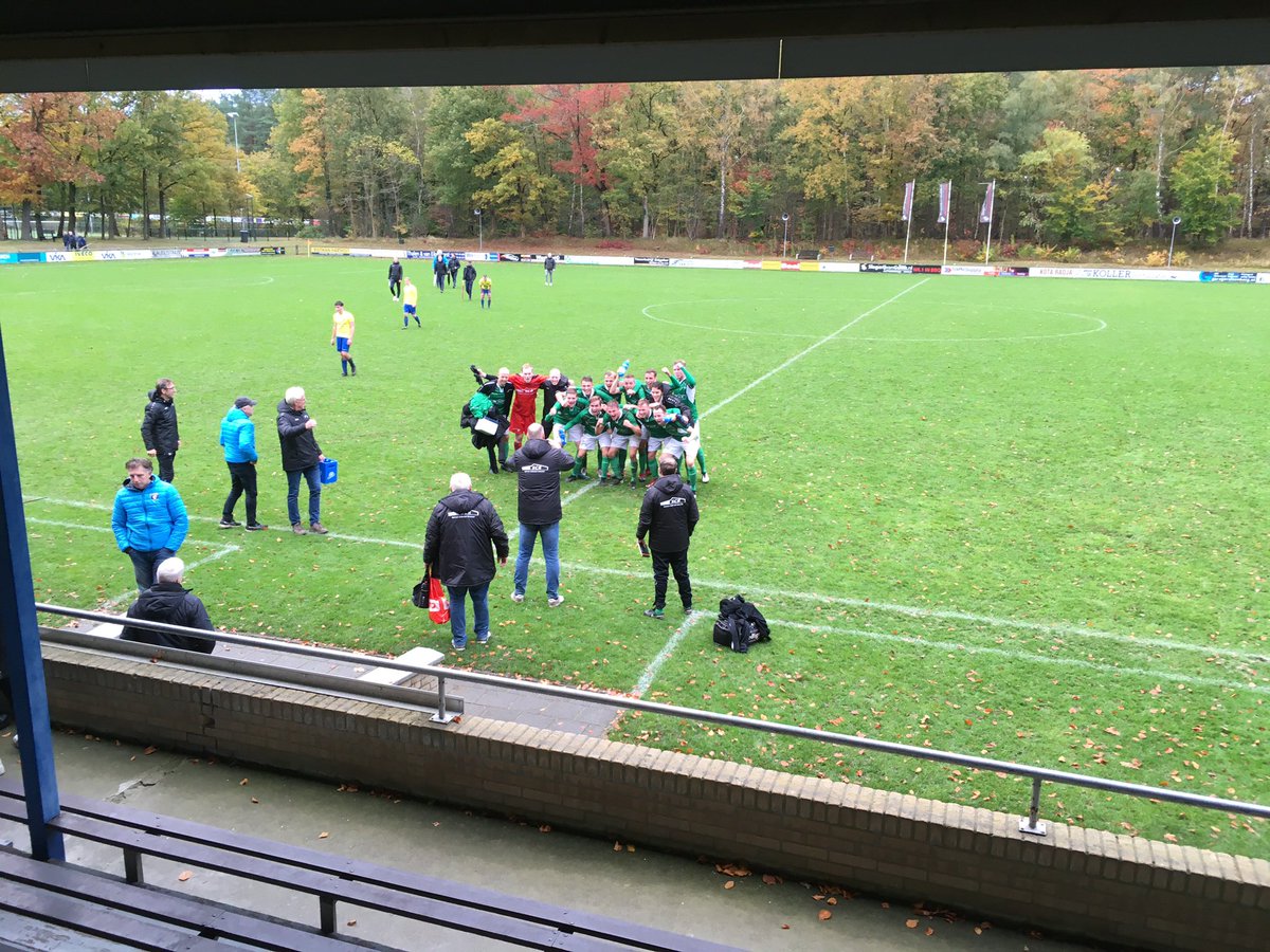 Eindstand vv Hattem -SC Rouveen 2-3 #hatrou #3COost <a href="/vv_Hattem/">vv_Hattem</a> <a href="/sportstentorzwo/">Stentor Sport Zwolle</a> <a href="/streekradio/">DNO | Media</a>