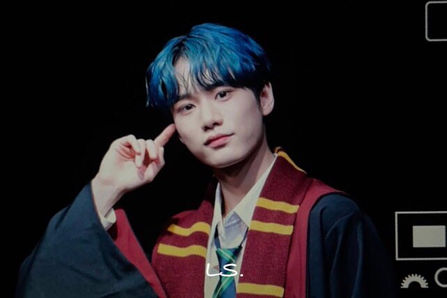 ls_0227's tweet photo. 211030 팬싸 

#다크비 #DKB #룬 #LUNE
#정성민 #성민 #SEONGMIN
#룬이의_세상

#왜만나
#Rollercoaster

@DKB_BRAVE https://t.co/aASEv80NJ7