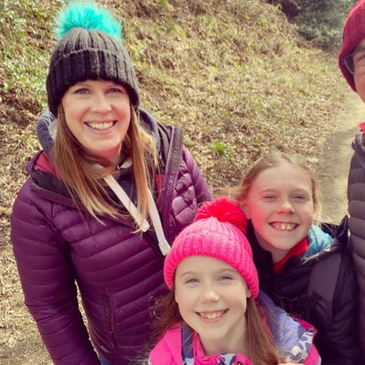 lauracteasdale's tweet photo. #NewProfilePic https://t.co/jZit2raKmJ