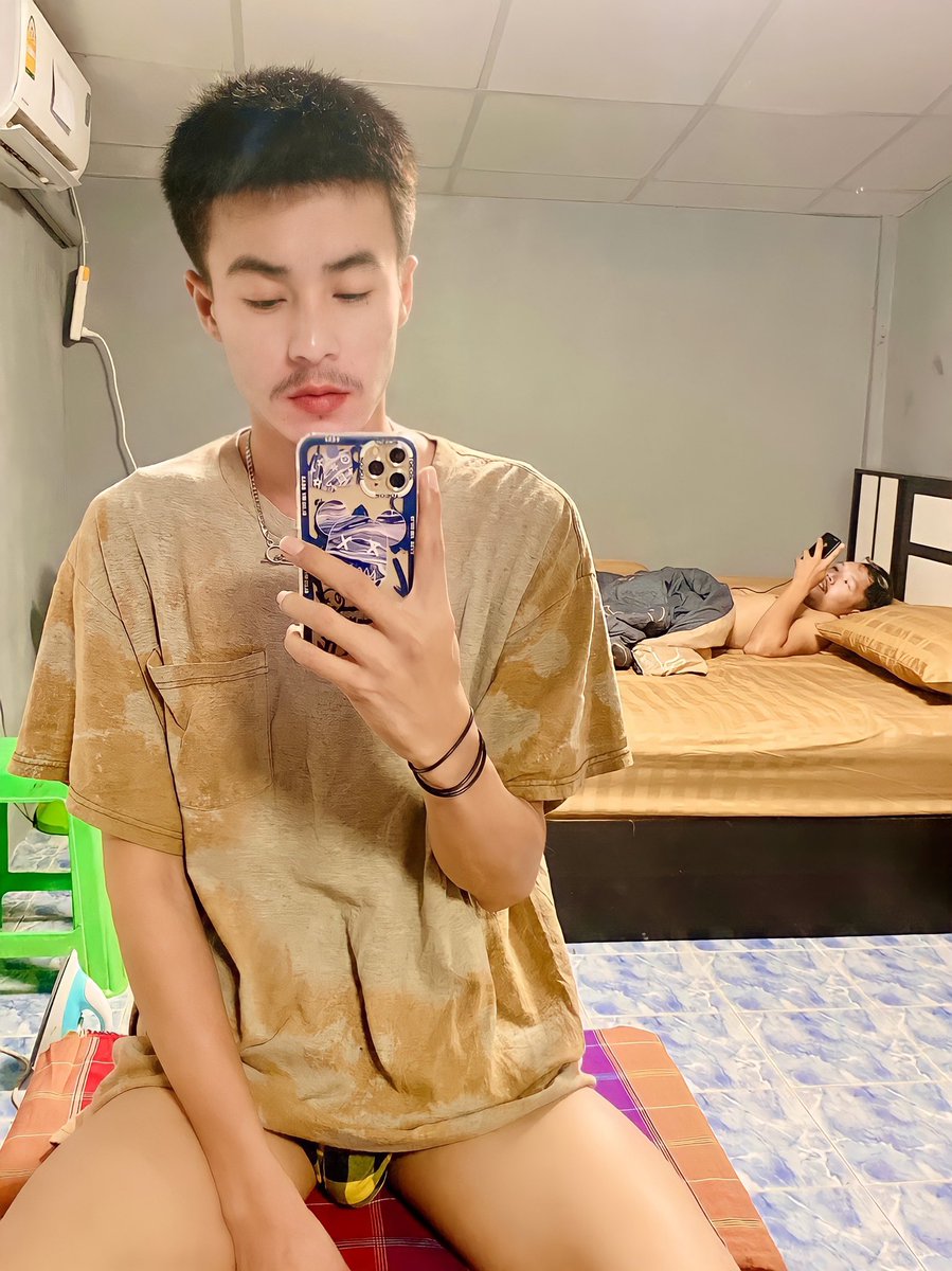 JOMKAEN_69's tweet photo. ถามว่าท้อแค่ไหน..บอกเลยว่า..ท้อแขน💪🏻🤭 https://t.co/ElgF8uqtxN