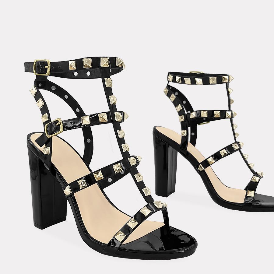 ¡Te presento a tus nuevos #tacones favoritos! 🖤 Definitivamente no te puedes quedar son ellos… #musthave
.
Style: Solid Negro 🖤
.
#myshoesmexico #amoloszapatos #shoestagram #shoes #tacones #heels #heelsaddict #shoeaholic #taconesnegros #moda #tiendaonline