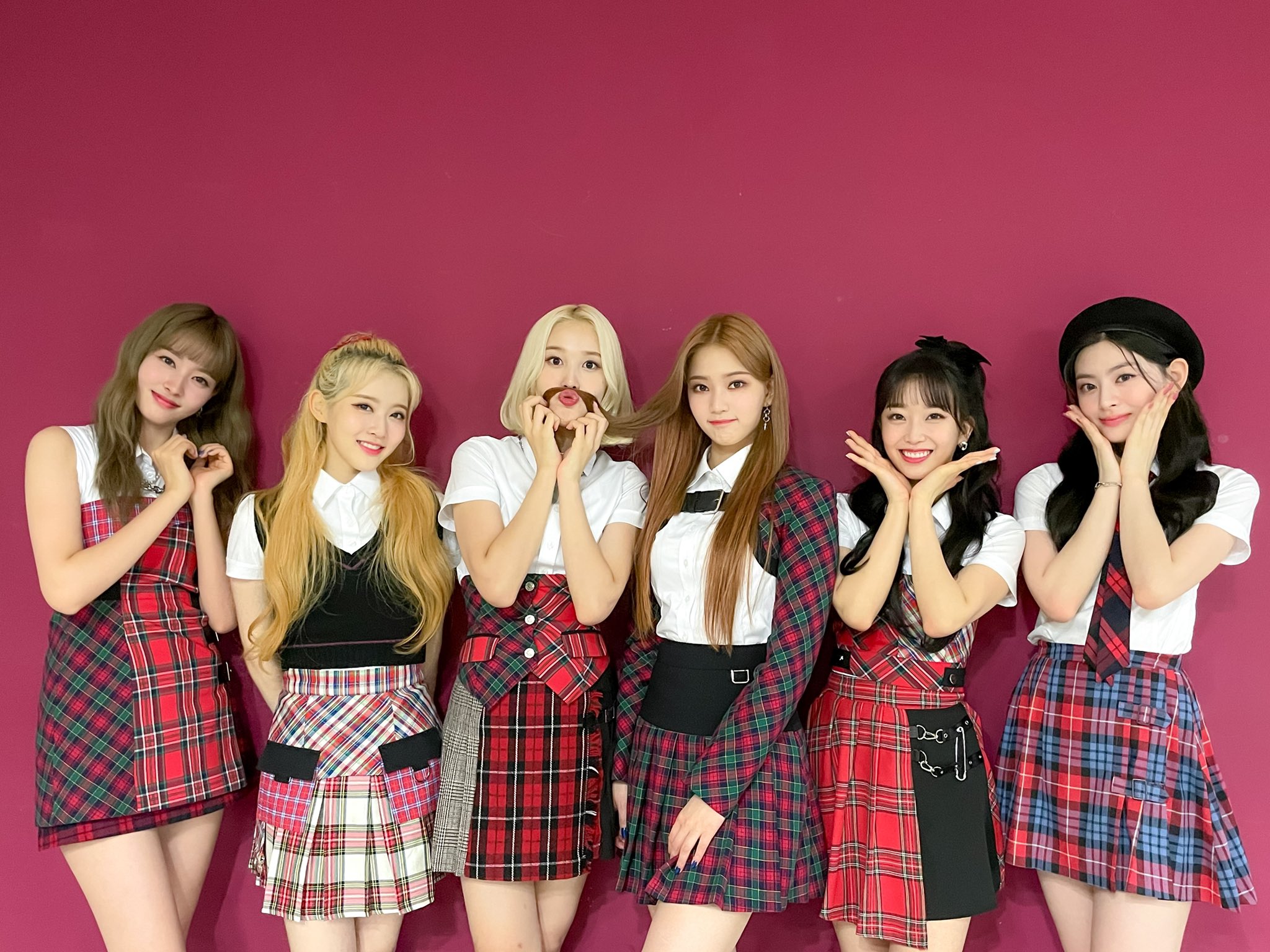 할로윈이라고 올라온 스테이씨 사진 모음.jpg | 인스티즈