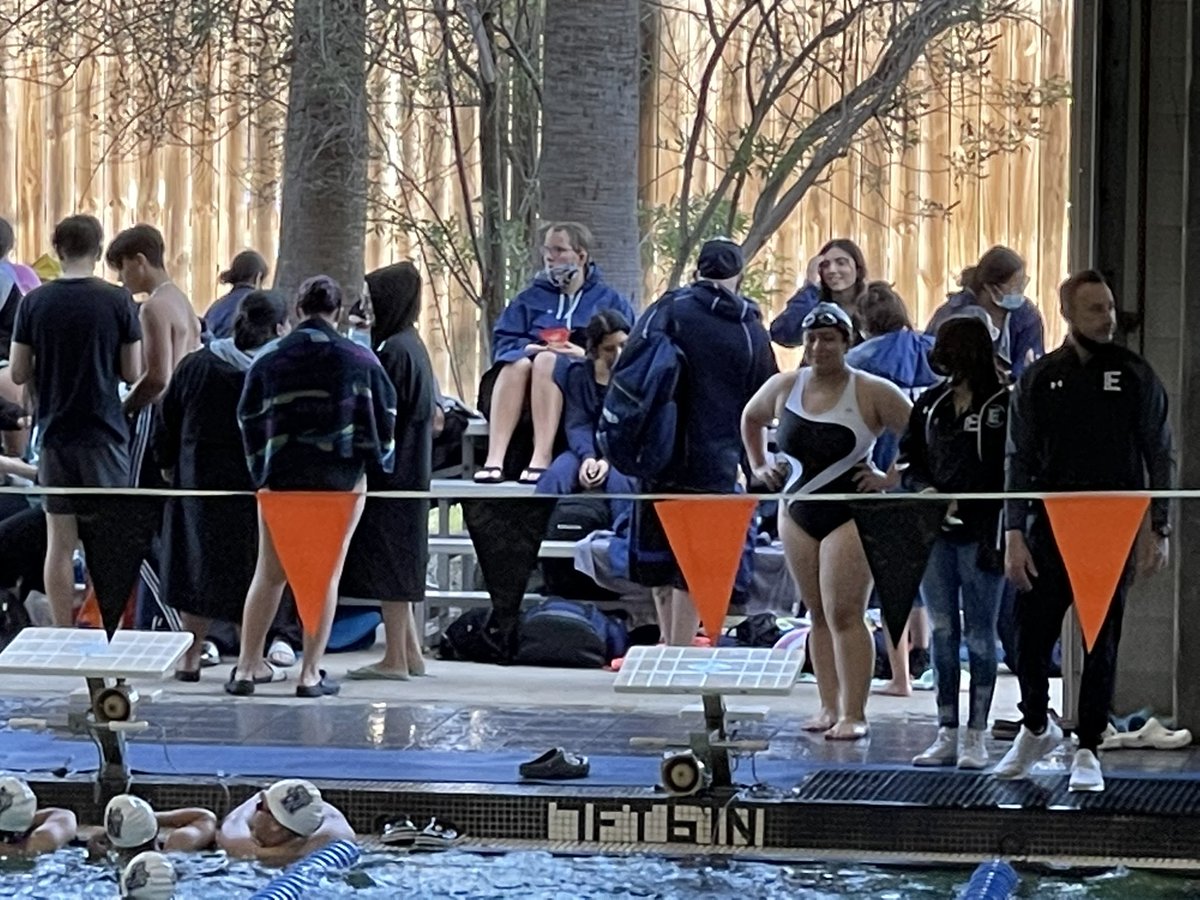MrsBTorres122's tweet photo. Wildcat Swim Team warming up!! https://t.co/0m9rOlNu1E