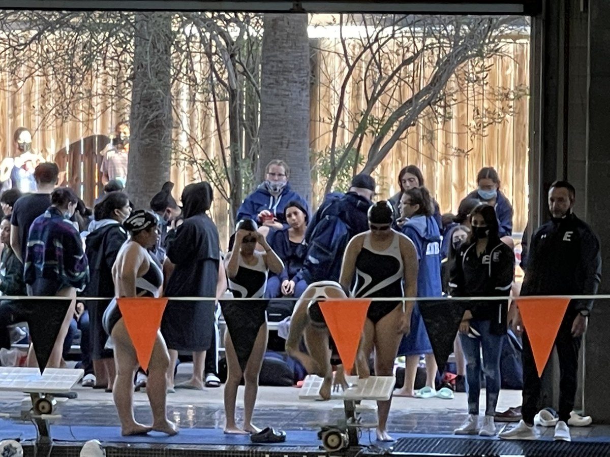 MrsBTorres122's tweet photo. Wildcat Swim Team warming up!! https://t.co/0m9rOlNu1E