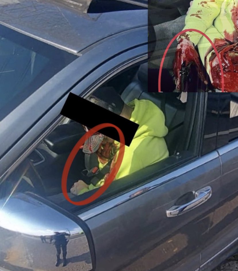 davosv2004's tweet photo. #VIRAL

“SIEMBRAN” ARMA A BENITO RIVERS

Tras ser ASESINADO en condiciones POCO CLARAS, “SEMBRARON” un ARMA a OCTAVIO OCAÑA.

Al actor tabasqueño de 23 años lo MATARON cuando iba en su camioneta con dos sujetos, ahora bajo investigación https://t.co/guPlnxkUJn