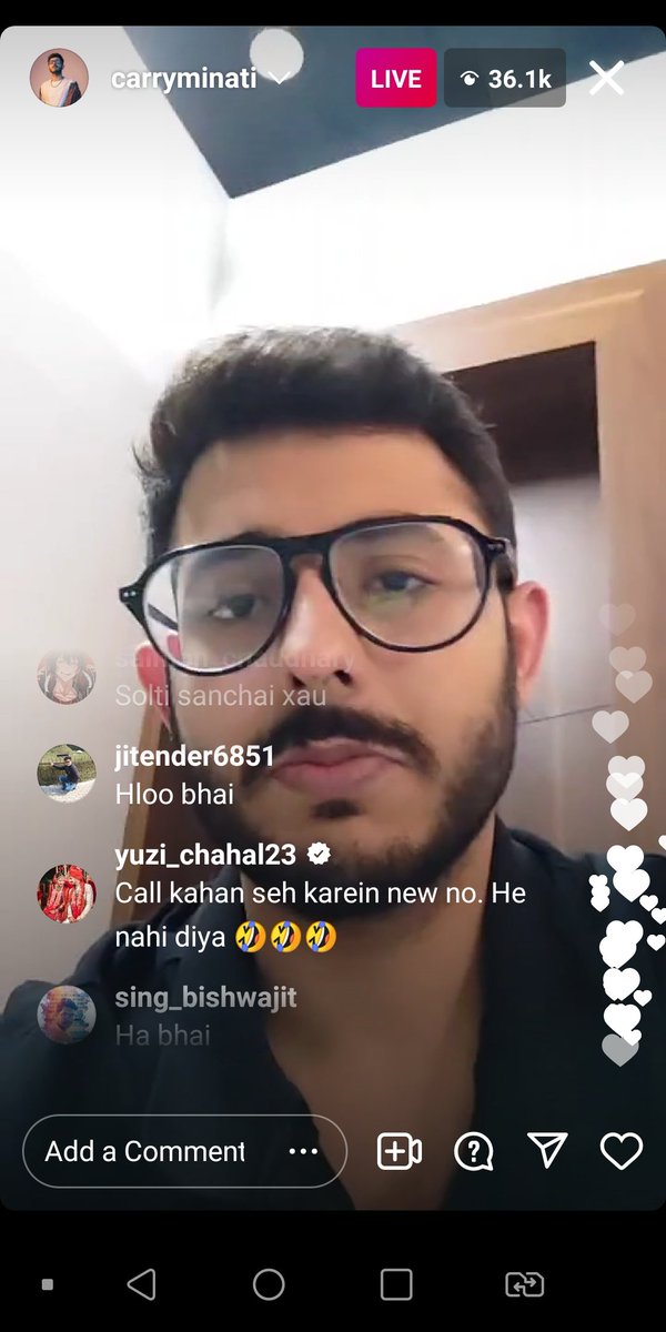 AAK_231_'s tweet photo. Just how does @yuzi_chahal bomb every celebrity's Live like this?😂😭👌🏻
Sahi hai...
@CarryMinati is live on Insta right now...🤧🖤
#AjeyNagar
#CarryMinati
#7YearsOfCarryMinati https://t.co/XT39JM0jaS
