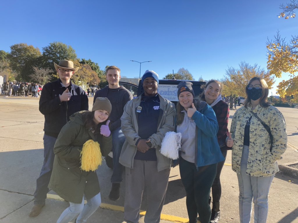 WashburnLI's tweet photo. Homecoming 2021 parade ready! https://t.co/l0yOlCVy7O