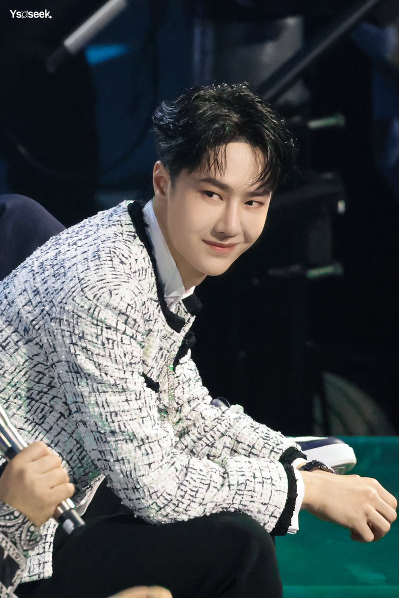 2amWangYibo's tweet photo. เจ้าชายน้อยยิ้มน่าร้าก ~ 👑

WANG YIBO AT SDC4 FINAL #CaptainYiboSDC4Final #WangYibo #StreetDanceofChinaS4 https://t.co/klul9pFM4G