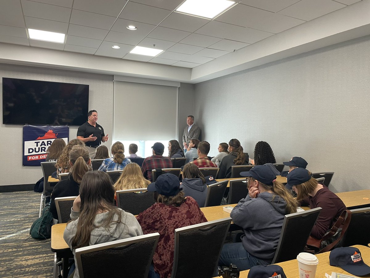 AmyBuchmeyer's tweet photo. Great to have Sheriff David Decatur join us this morning! @GenJHQ @Durant4Delegate #genjsats #Elections2021 #genj https://t.co/8GwCi04toc