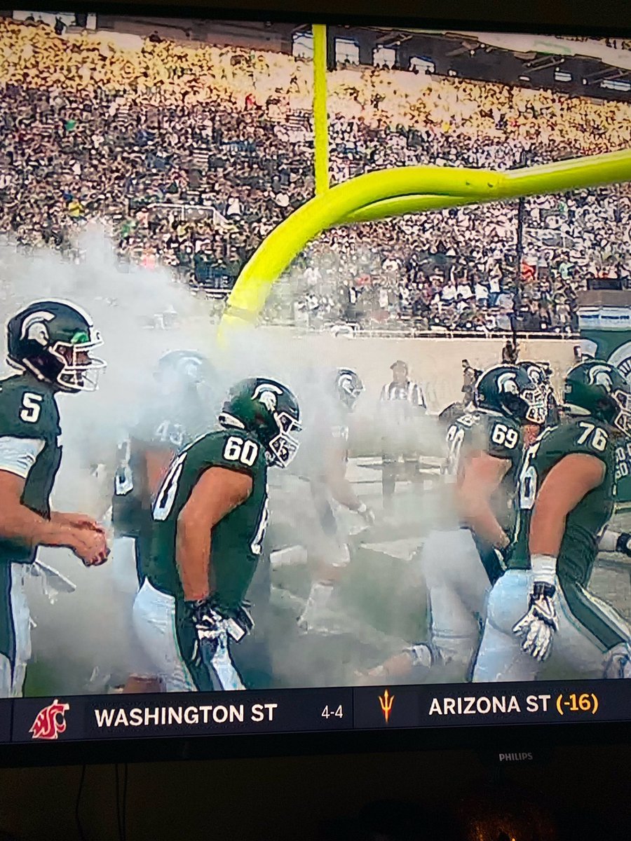 mcninch22's tweet photo. The legend @bwilk78 makes the fox big noon kickoff https://t.co/UoUnHyV3tt