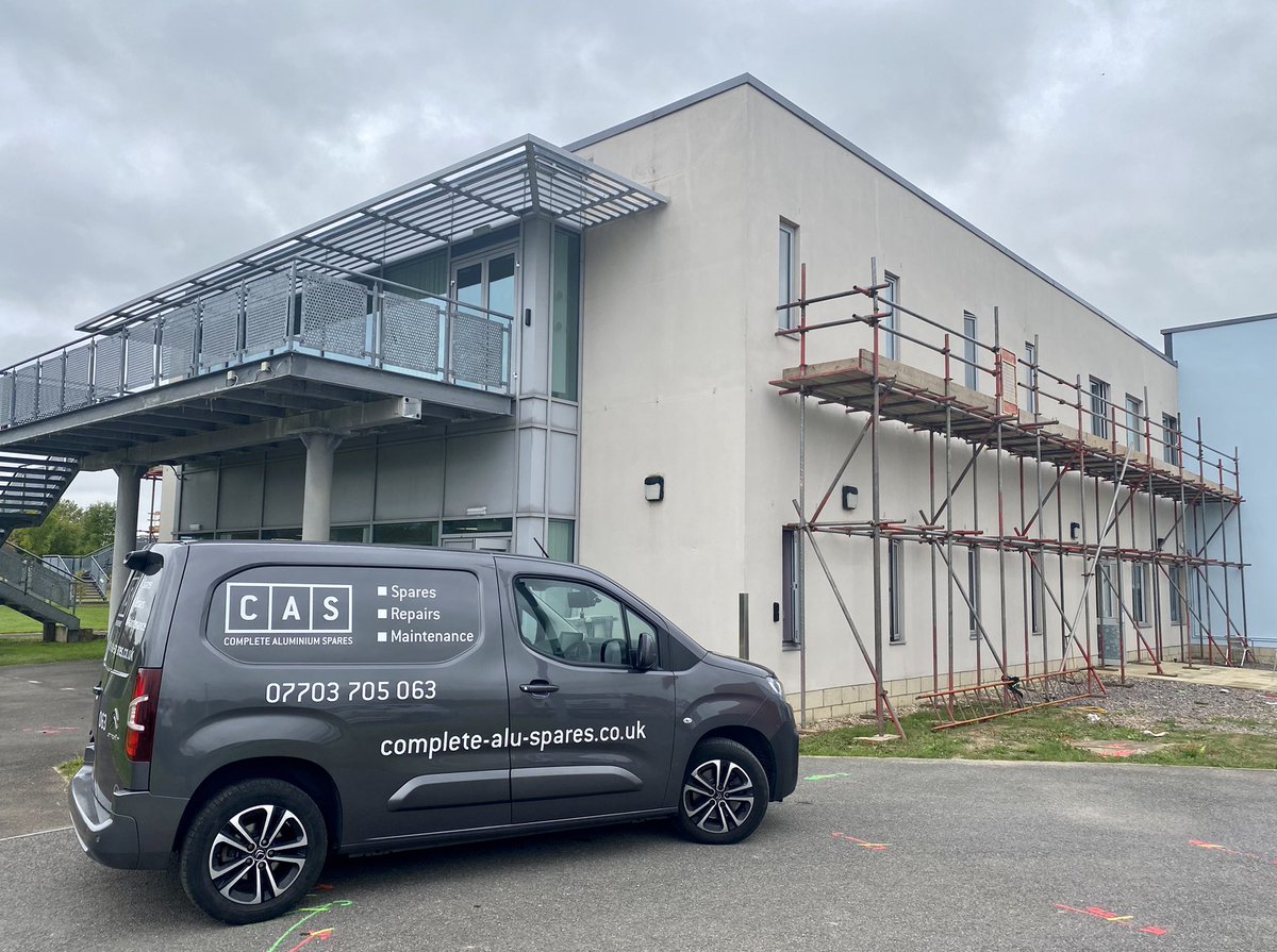 Completealu's tweet photo. Outstanding efforts from the CAS Team again today. A visit very close to home, followed by sign off day on Phase 2 refurbishment of NHS property ahead of schedule. 🔥 #technal #kindaday https://t.co/1kIB8qfm8D