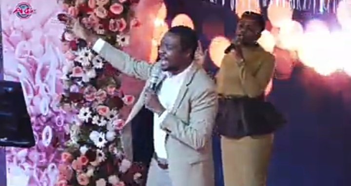 RCCGCityofDavid's tweet photo. LIVE now: @nathanielblow ministering at #AriseWomensConference themed #Revive
Join us via
https://t.co/ZAE3ho0DK8
https://t.co/fW0Ht2o22i
https://t.co/55xZHksJi7
ZOOM
https://t.co/IqUBHztG1H
Meeting ID: 846 1582 7514
Passcode: 975833
#Arise2021
#AriseForAWomanToday https://t.co/qH0wQxawrW