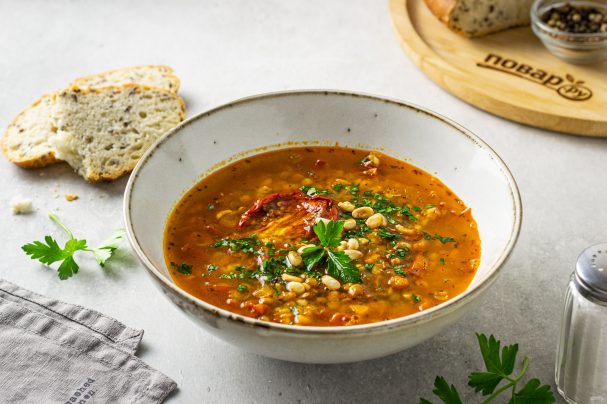 Как приготовить турецкую чечевицу. Турецкий суп из чечевицы мерджимек. Турецкий суп из красной чечевицы мерджимек. Суп с красной чечевицей. Суп из красной чечевицы.