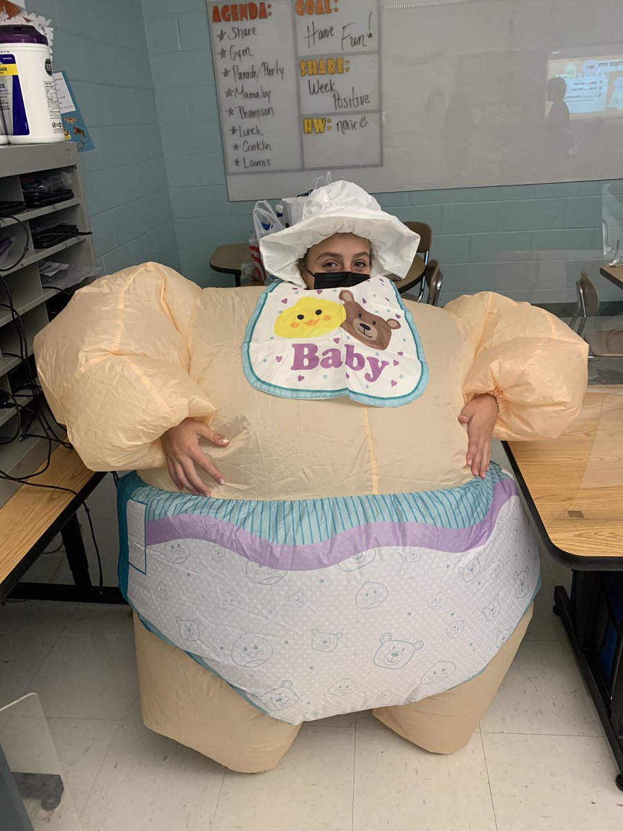 BRDamminger's tweet photo. Just a few moments from our Halloween fun in B109! Costumes, escape rooms, mummy creations, &amp; more🎃! https://t.co/q7J5sjrnJ9