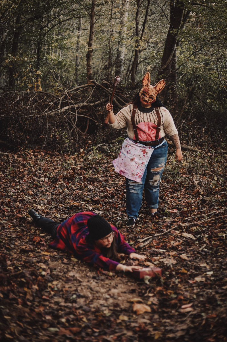 bbyghoul44's tweet photo. not even a perk build of spine chill, iron will, dead hard, and borrowed time can save nea and jake from this huntress πͺ
more photos tomorrow <3
#huntress #deadbydaylight #dbd #dbdcosplay #huntresscosplay #neadbd #jakedbd #dbdsurvivors #dbdkiller #halloween https://t.co/bwBoSa0kHd