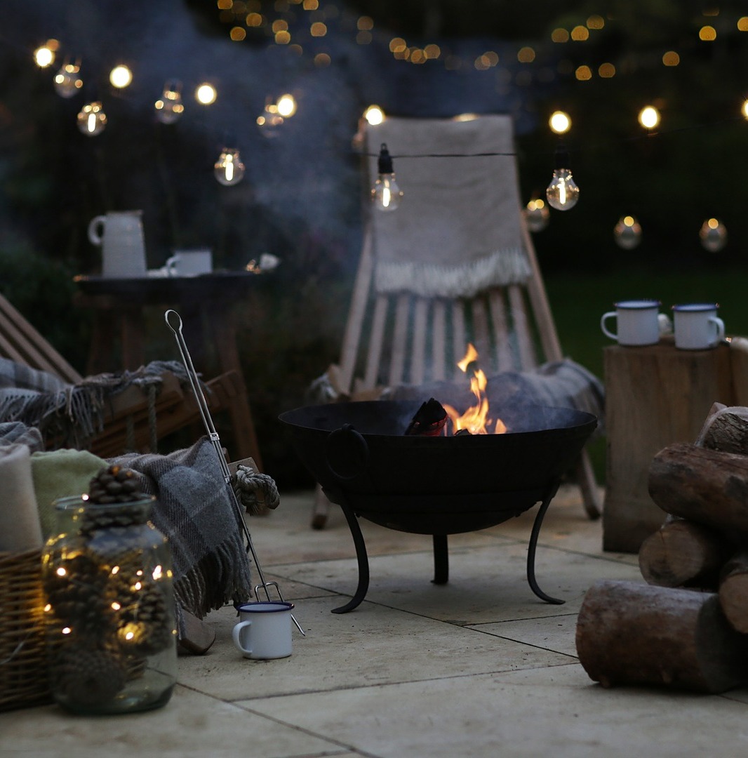 Country Living Christmas Fairs tweet media