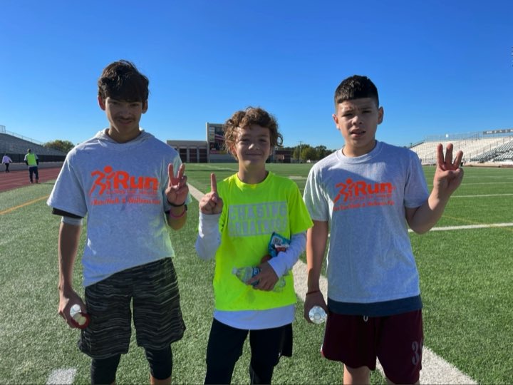 IrvingISD's tweet photo. Congratulations to the #myIrvingISD iRun top finishers! 🤩

🥇 Evan Farrar, @TravisMSBobcats 
🥈 Alejandro Perez, @TravisMSBobcats 
🥉 Ever Lizama, @CardwellPrep https://t.co/o5s84A2bAF