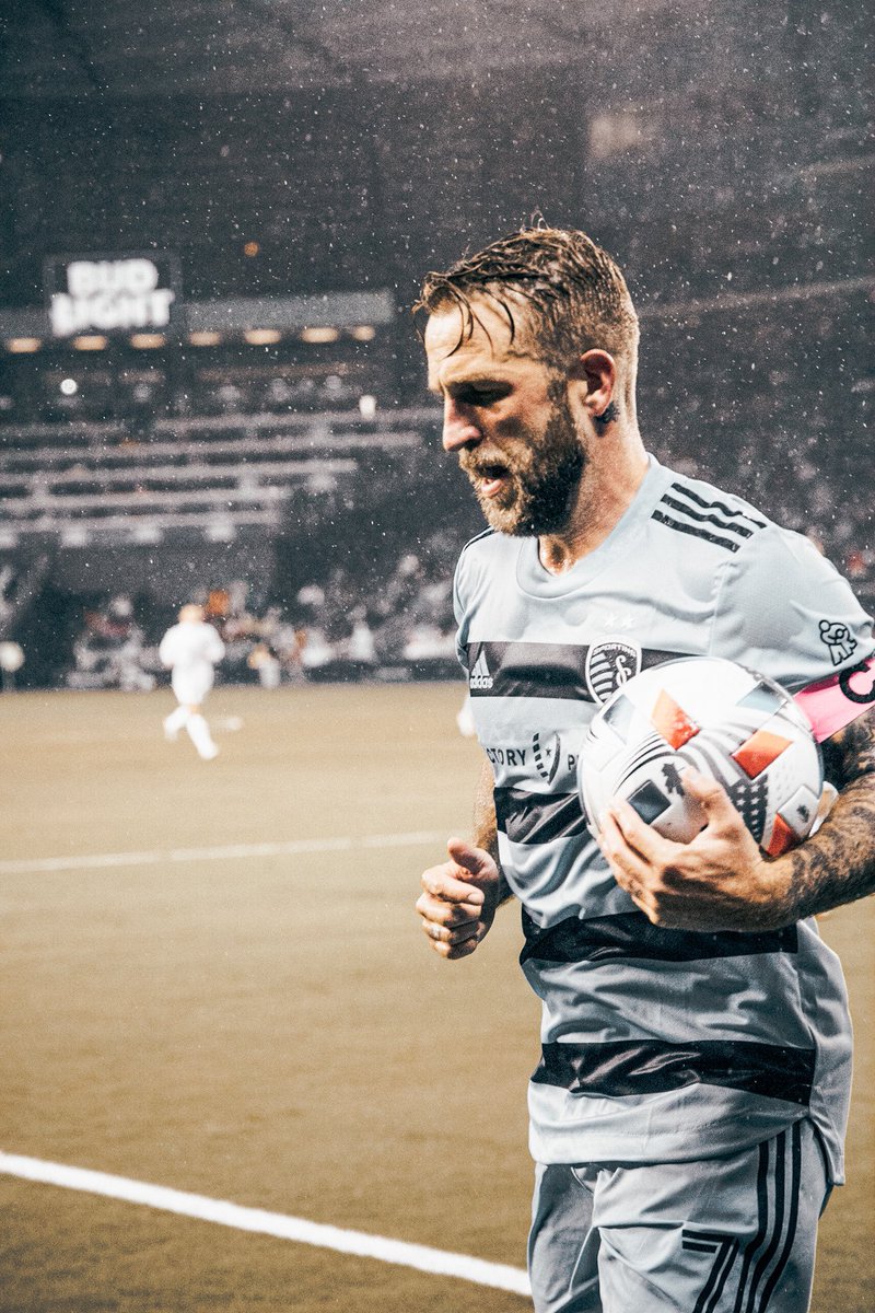 garrett_dix3's tweet photo. Made a little trip up to KC for the @SportingKC vs @LAGalaxy match and snagged a couple pics of this weeks #MLS player of the week, Johnny Russel! https://t.co/6680yYeB69