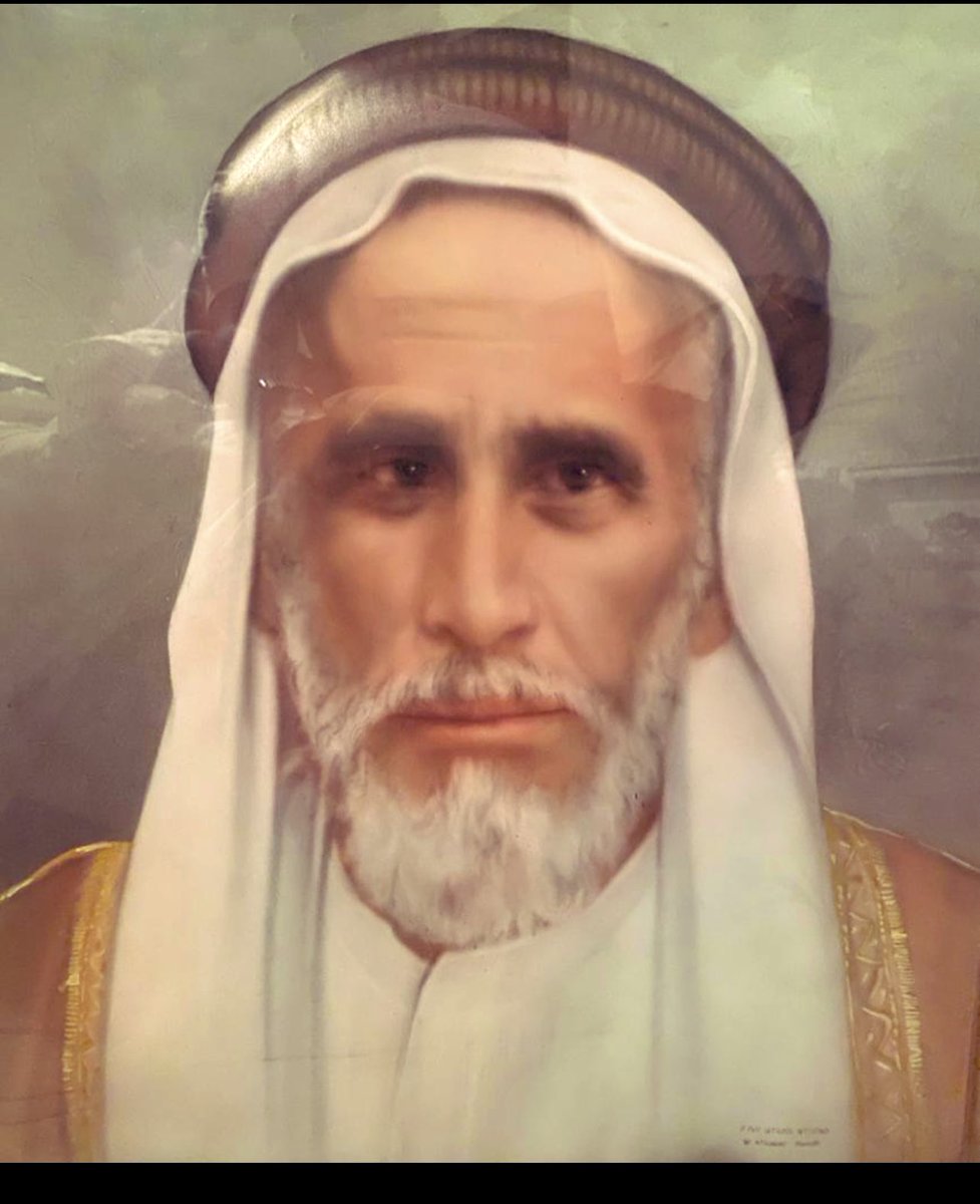 الخَطُّ يَبْقَى زَمَانًا بَعْدَ كَاتِبِهِ
وَكَاتِبُ الخَطِّ تَحْتَ الأَرْضِ مَدْفُونًا

وَالذِّكْرُ يَبْقَى زَمَانًا بَعْدَ صَانِعِهِ
وَخَالِدُ الذِّكْرُ بِالإِحْسَانِ مَقْرُونًا

من دفاتر جدي عبدالعزيز البوعليان كتبها عام ١٣٦٧هجري، وكتب ما استفتى به الشيخ عبدالرحمن السعدي وتصرفه
