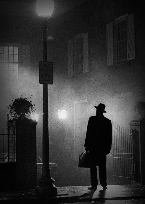 ddoniolvalcroze's tweet photo. What an excellent day for an exorcism. https://t.co/bnBXp5byeQ