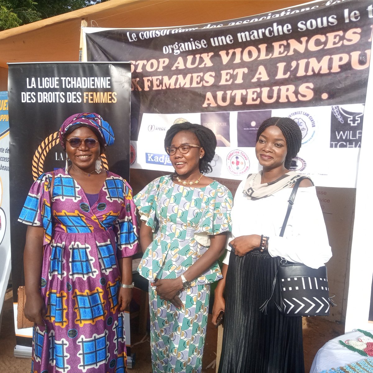 Timidemais's tweet photo. Elles étaient là 🥰nos braves Dames.
La lutte continue
La sororité 🔥❣️
#Laligue.#Womansucess #Apef #Benevole https://t.co/8msO5FfvrI