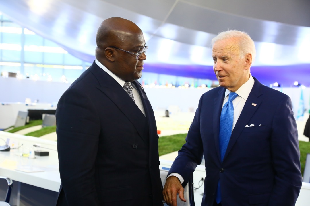 Presidence_RDC's tweet photo. #RDC_USA #G20RomaSummit 30.10.2021/ #Rome @POTUS @USEmbKinshasa
En marge de la 1ère réunion de travail du G20 à Rome, les présidents Tshisekedi et Biden ont eu une conversation en aparté d'environ 30 minutes.
Rien n'a filtré à la presse sur le contenu de cet échange convivial. https://t.co/wMENmr2Qgj