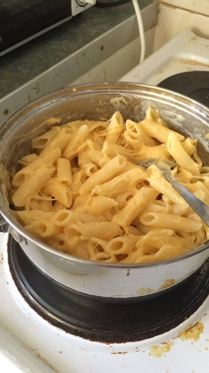 Cat_MarsEchelon's tweet photo. #cookingwithmum https://t.co/c1EPLElBEo