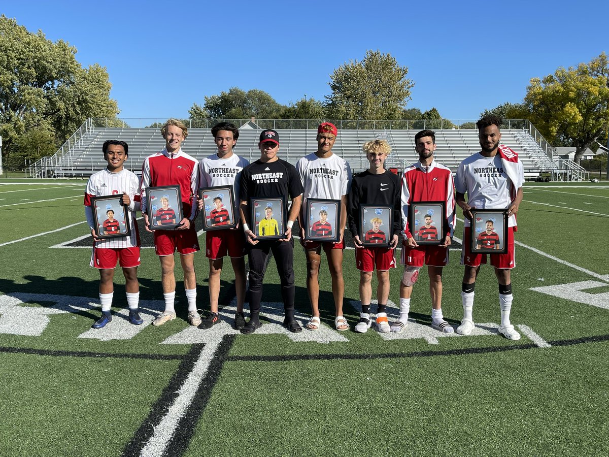 NortheastHawks's tweet photo. Thank you to our fall sport sophomore class for their hard work and dedication to Northeast Athletics! We are proud of you! https://t.co/QRQpfk7Fo0