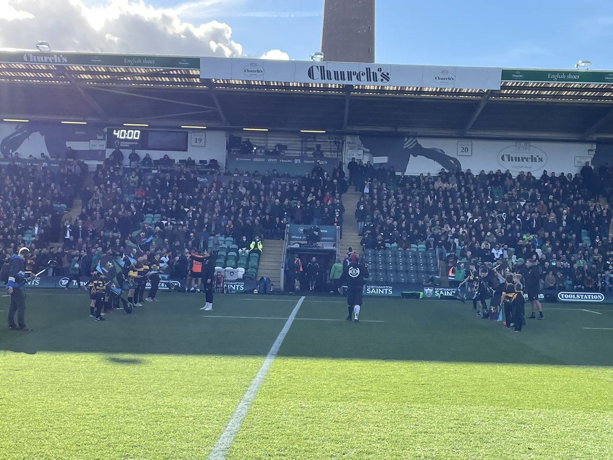 SaintsComm's tweet photo. Great to have @CasualsRFC as our Club of the Match today! 

150+ players attending the session! 🏉
Guard of honour 🚩
Holding the big shirt 👌🏻 https://t.co/uG5L6Ejb3w