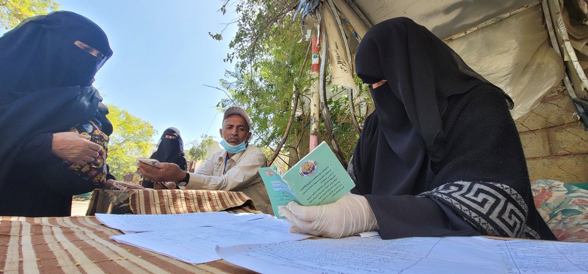 SFDYemen's tweet photo. A new partnership b/n @SFDYemen thru the #UnconditionalCashTransfer Program #UCT and SWF is revitalizing Yemen's #SocialSafetyNet. This week, both national agencies will provide 1.5 million of most vulnerable households with #cash to support them meet their needs.
#YemenCantWait https://t.co/6Bkef6ThX3