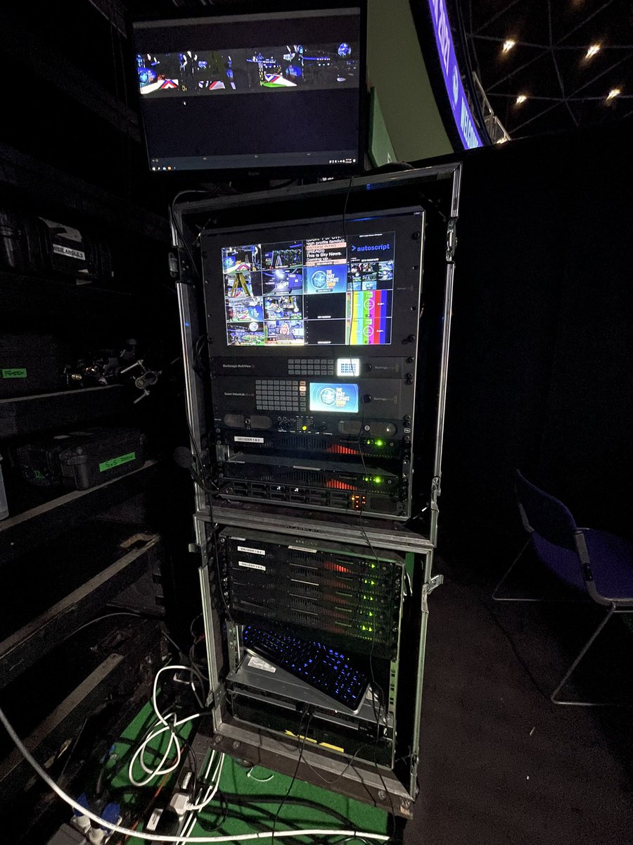 8 paths of @NewTekInc NDI video, 8 <a href="/RIEDELnet/">RIEDELCommunications</a> IFBs, 11 paths of <a href="/OpenBroadcastSy/">Open Broadcast Systems</a> MPEG4 video, all going to/coming from 2 different galleries, 1 real, 1 virtual. What could possibly go wrong…