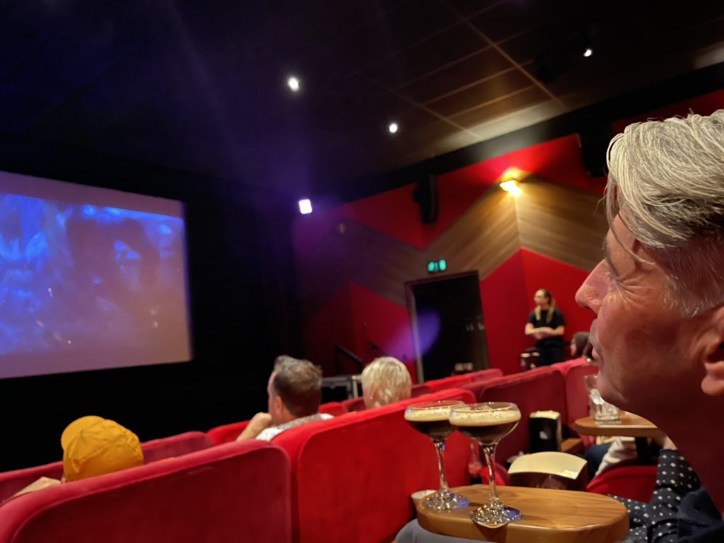 S_Chelvan's tweet photo. #TurkishDelight cocktails with @chelvanstanmore @arabica and then #ExpressoMartinis @everyman #KingsCross for #JamesBond https://t.co/re7ZMmKC84