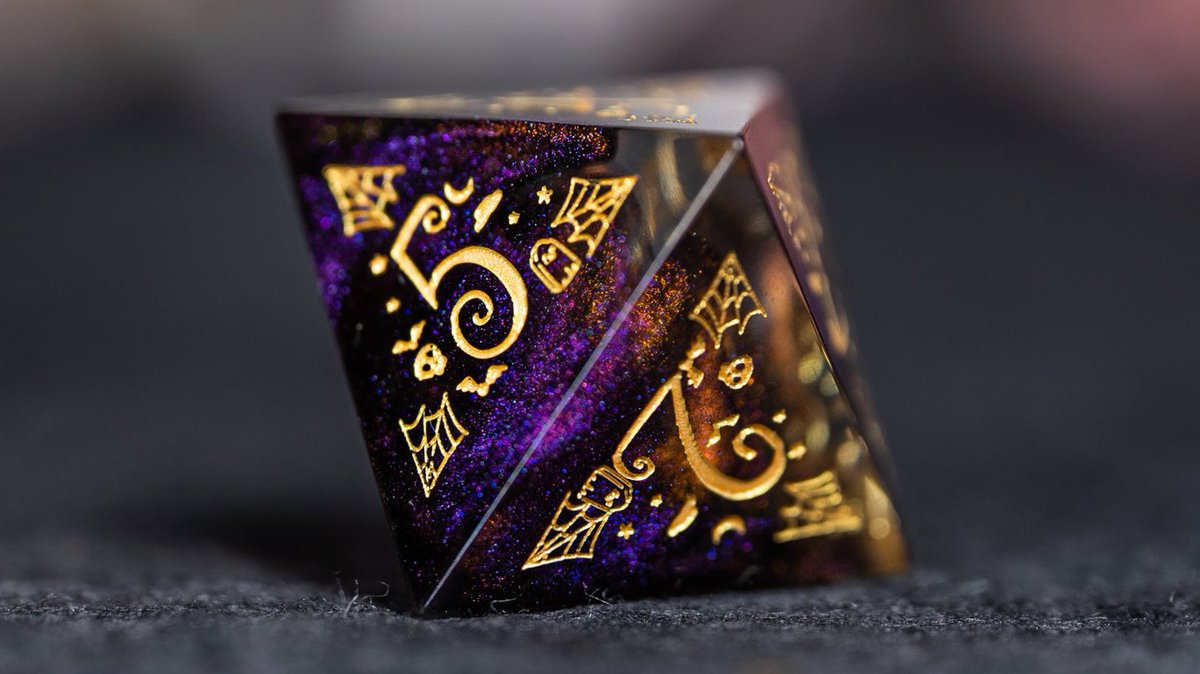 Treat or trick🎃🎃👻😈

#dnd #dice #ttrpg #dungeonsanddragons #halloween2021