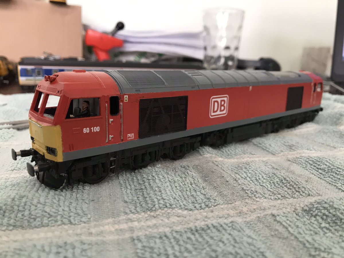 SheepdogNo1's tweet photo. #TMRGUK @DBCargoUK 60100 transfer pack from #railtec arrived this morning & it’s starting to come together. https://t.co/vWhqkuzoSZ