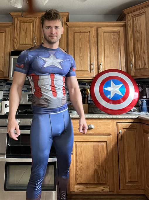 Oh captain my captain!! 🇺🇸 We&rsquo;re ready for Day 5 of #flirtoween Online now https://t.co/AuSz1goCkf<a href="/tag/flirtoween"class="tags"><span>#flirtoween</span></a>