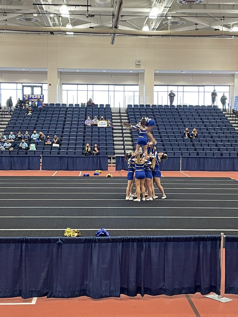 SchroederSports's tweet photo. THESE GIRLS ROCKED THE MAT!

Incredibly impressed with @SchroederCheer at Sectionals!

Way to go! #WeAreWarr1ors https://t.co/ZFf5OAbLZh