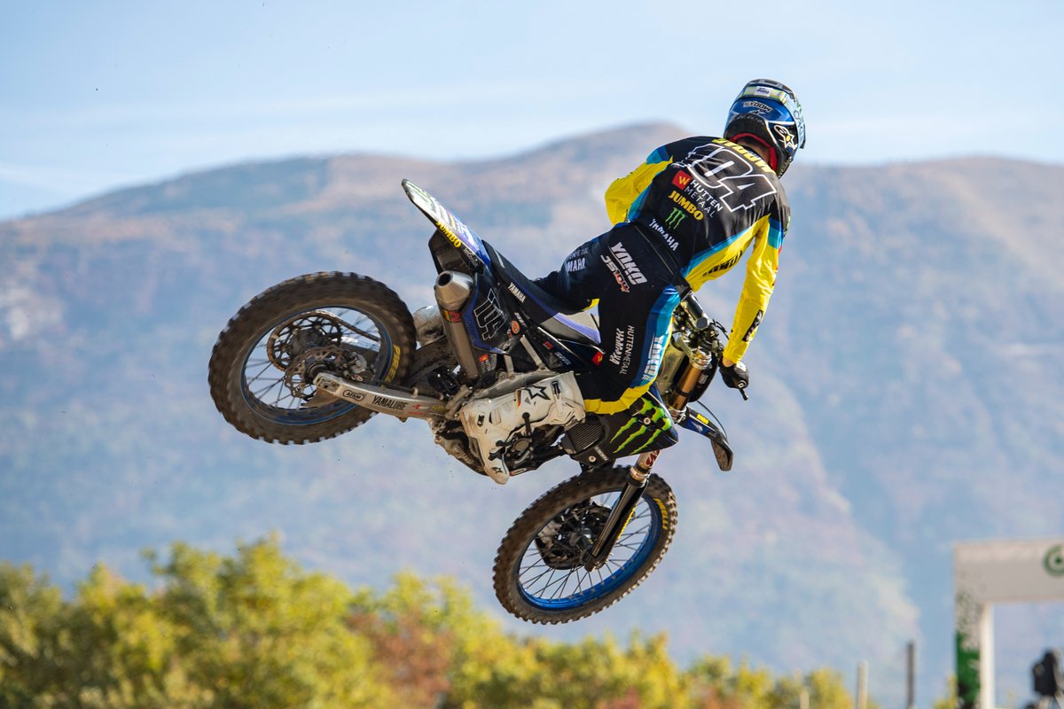 Yamaha Racing tweet media