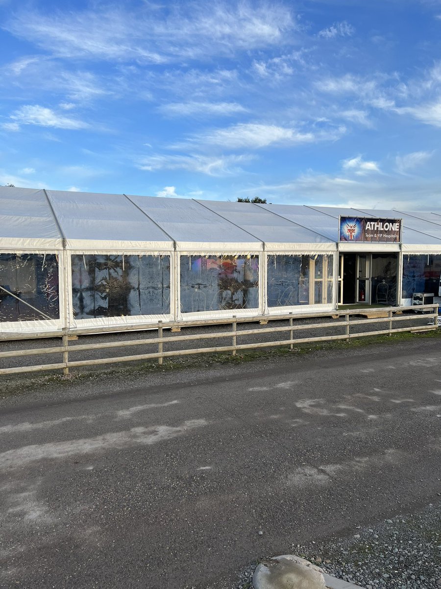 AthloneEvents's tweet photo. The set up is almost done and the beers are ready to flow for our first Legends Event - see you all soon! @niallmackenzie1 @peterhickman60 @robmcelnea1 @robmcelnea1 🎉🍻 https://t.co/WYNnC1e8fE