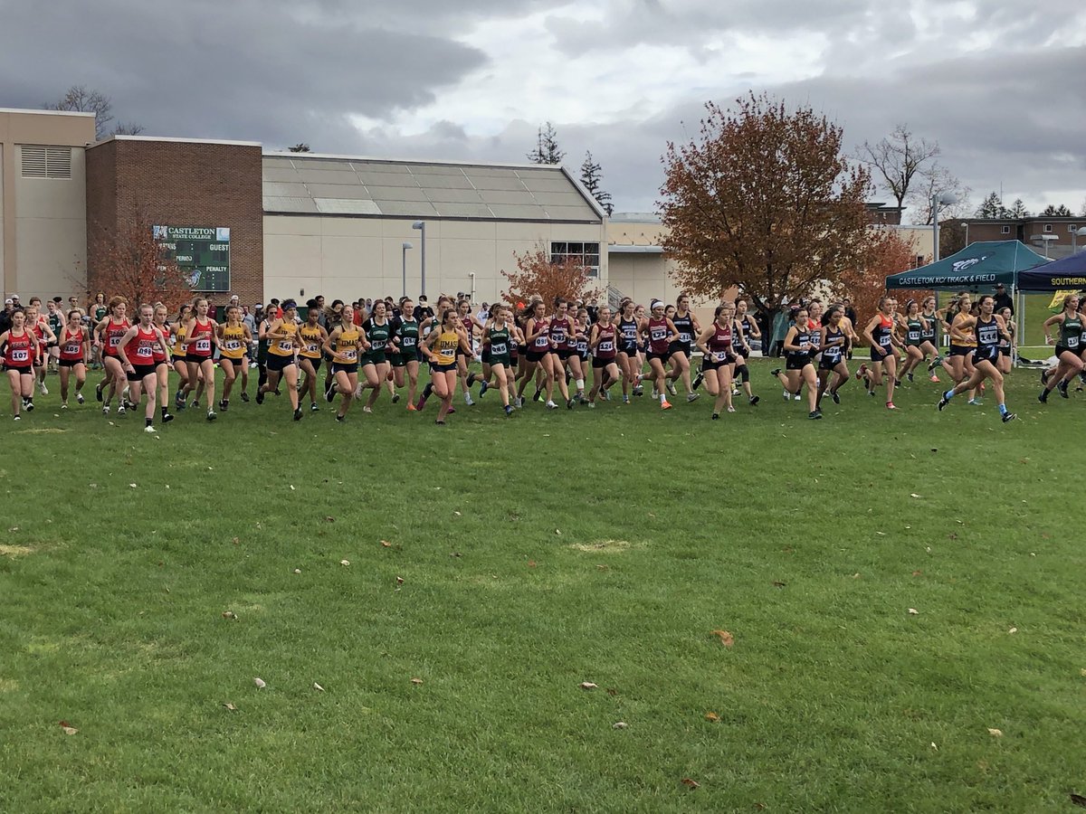 LECCommish's tweet photo. ⁦@LittleEastConf⁩ W XC Championship takes off! https://t.co/LgtV3ph3BJ