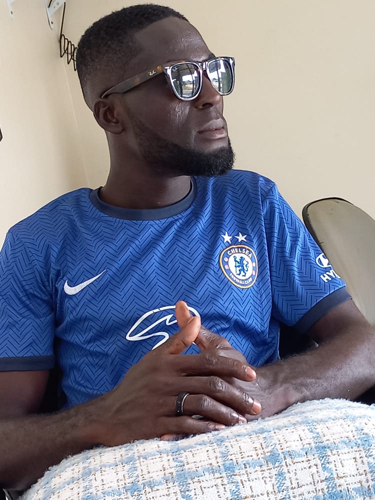 officialLyghter's tweet photo. Relax and smile 
Come on chelsea 💙💙💙 https://t.co/u9zhfOCX83