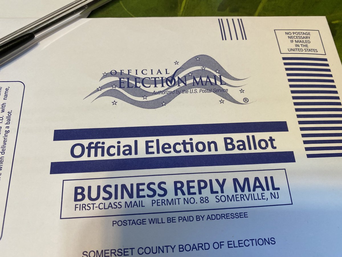 CNj65's tweet photo. This is why I #VoteBlue.
The GOP doesnโt want all citizens to be able to vote early & by mail.
#VoterSuppression https://t.co/nIknQrd9CE