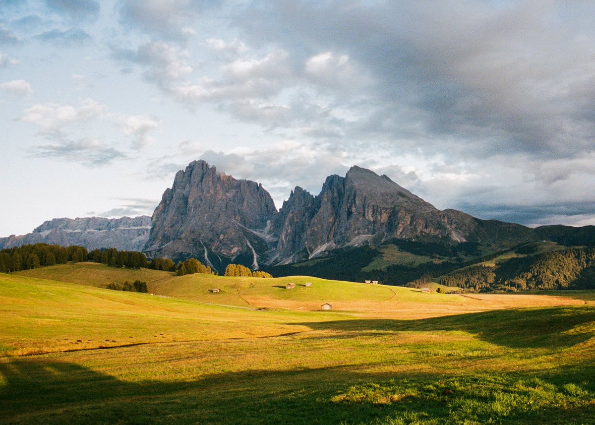 jakob_lr's tweet photo. Exploring the mountains of Italy on 🎞 https://t.co/2uQAoIp7io