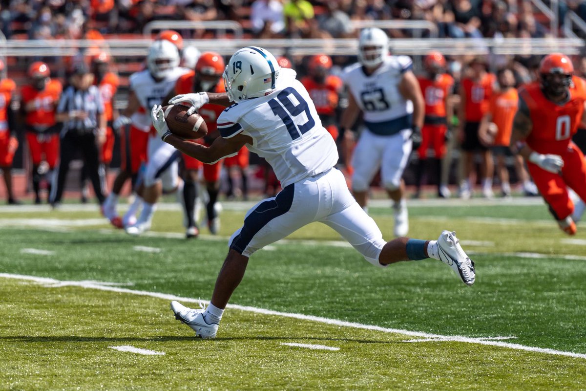 YaBoyA1's tweet photo. 2 TD’s. Game Winning TD. Let’s Go Son @Areese102! #FDUFootball https://t.co/HIM1EItRBL
