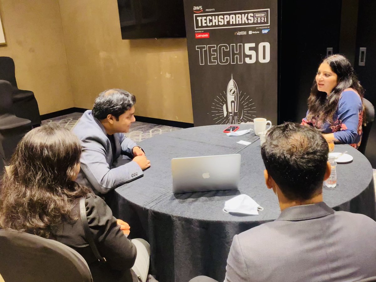 tenzin_pema's tweet image. Value creation redefined w/t @YourStoryCo team at #TechSparks2021

1-1  #Tech50 speed dating meetings with some very committed investors/partners throughout the day &amp;amp; after @SharmaShradha&apos;s LIVE interviews during the day, more meetings ongoing post-9pm🚀

@Primevp_in @rrhoover