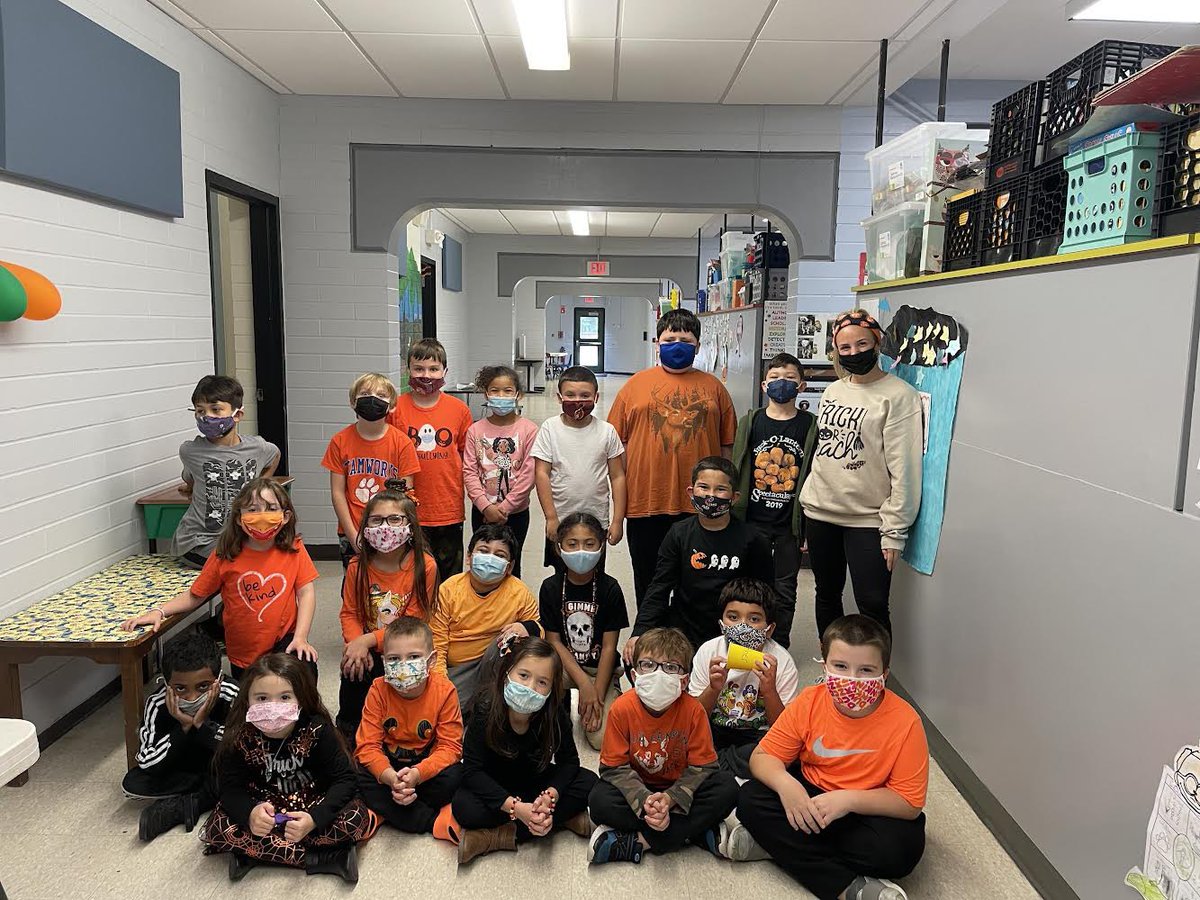 WaddingtonEP's tweet photo. Black and Orange day was a success! @karen_gmoore @coryhowland @AlissaChamber14 https://t.co/0IXXWzDVAR