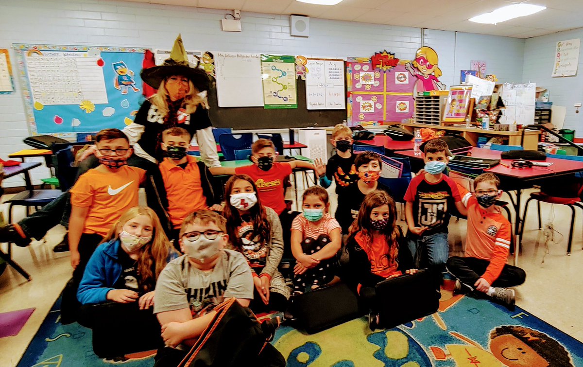 WaddingtonEP's tweet photo. Black and Orange day was a success! @karen_gmoore @coryhowland @AlissaChamber14 https://t.co/0IXXWzDVAR
